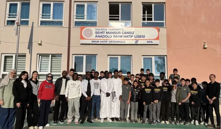 Afrikalı öğrenciler Sakarya'da Kültürlerini Tanıttı | Havadisname – Sakarya Karasu Kocaali Haberleri