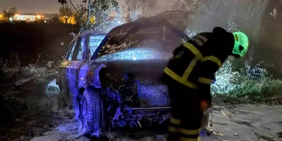 Akyazı’da Otomobil Yangını