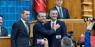 Ümit Dikbayır, DEM Parti milletvekillerine: Meclis'te yeteri kadar terörist var