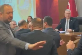 Üniversitelilerin Izlediği Belediye Meclis Toplantısı Karıştı | Havadisname – Sakarya Karasu Kocaali Haberleri