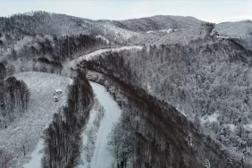 Çam Dağı'nda Kış Manzarası