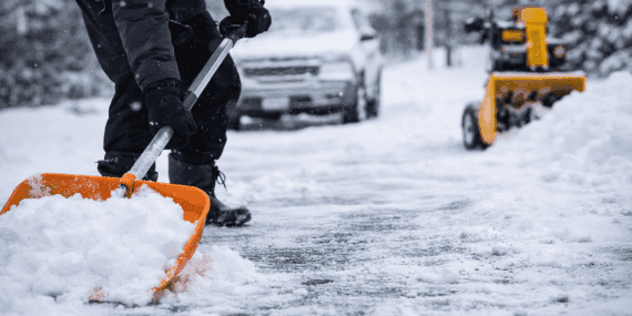 Kar Küreme Rehberi: Güvenli, Doğru ve Etkili Kar Temizleme Yöntemleri