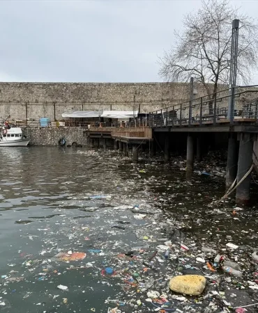 Zonguldak ve Sakarya'da Fırtına ve Rüzgar Felaketi
